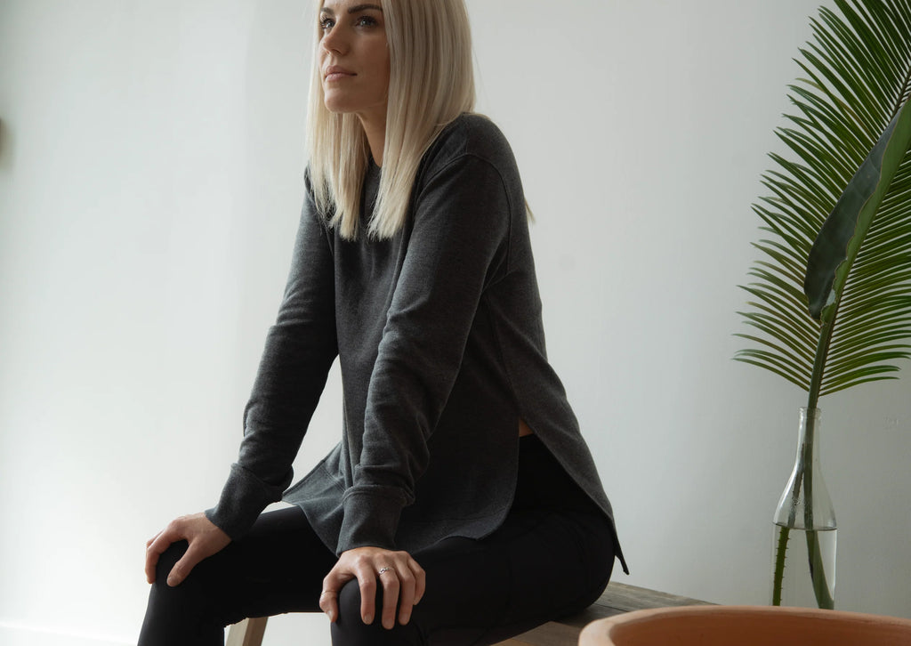 Movement Pullover Dark Grey